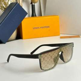 Picture of Louis Vuitton Sunglasses _SKUfw80538519fw